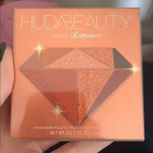 HUDA BEAUTY Makeup - Huda beauty Topaz Obsessions HUDA BEAUTY Makeup - Huda beauty Topaz Obsessions